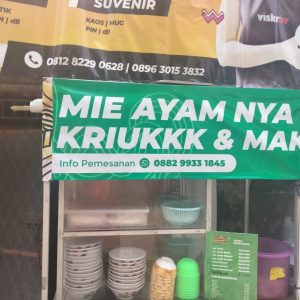 Mie Ayam Kriukkk Cempaka Mama Emmi