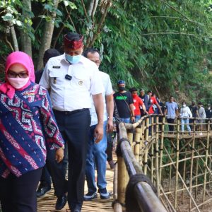 Wakil Wali Kota Bekasi, Tri Adhianto.