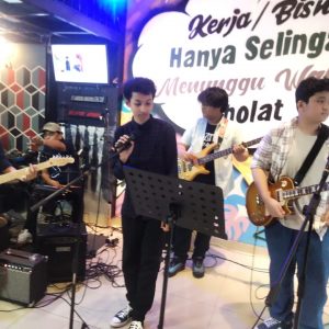 Eliot Band