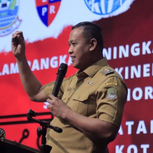 Plt Walikota Bekasi Tri Adhianto