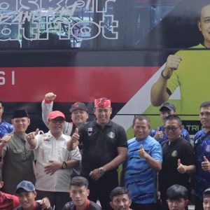 Plt Wali Kota Bekasi, Tri Adhianto.