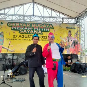 Pede Nian Ngebanyol di Panggung