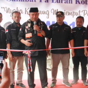Camat Bekasi Barat, Gutus