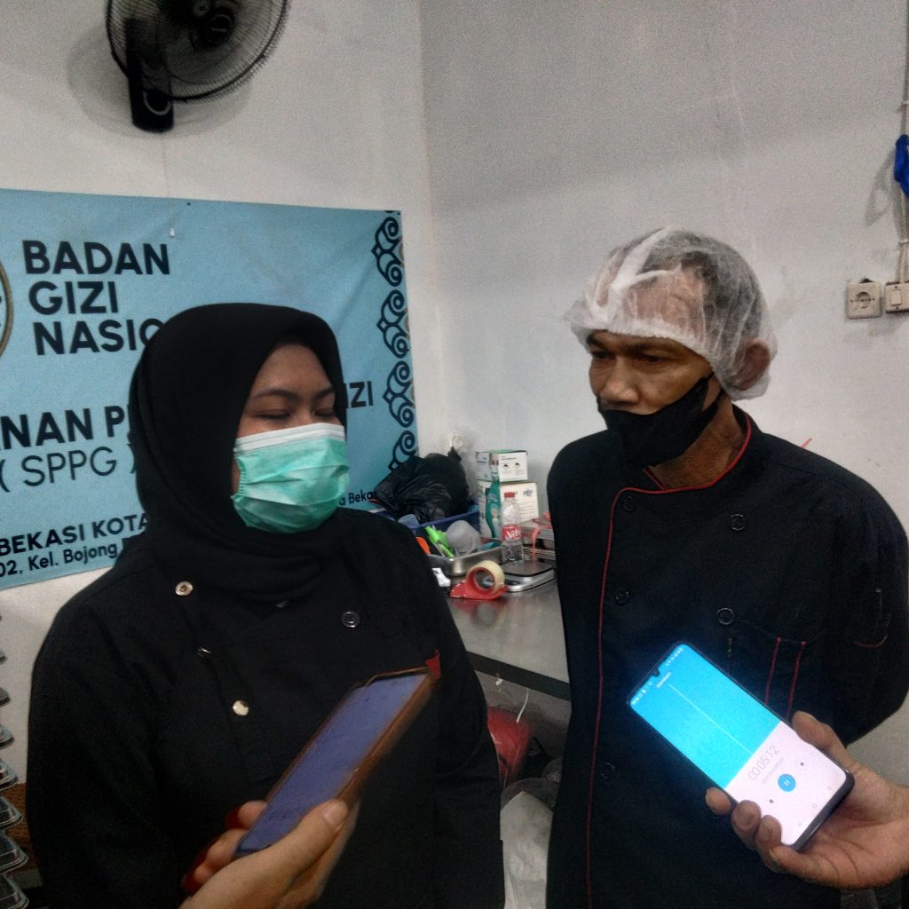 Farid selaku Kepala Koki SPPG Bojong Rawalumbu II.