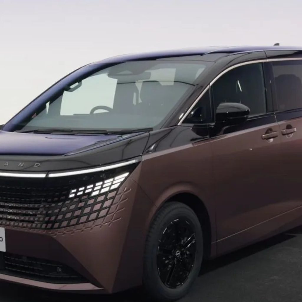 Nissan Elgrand.
