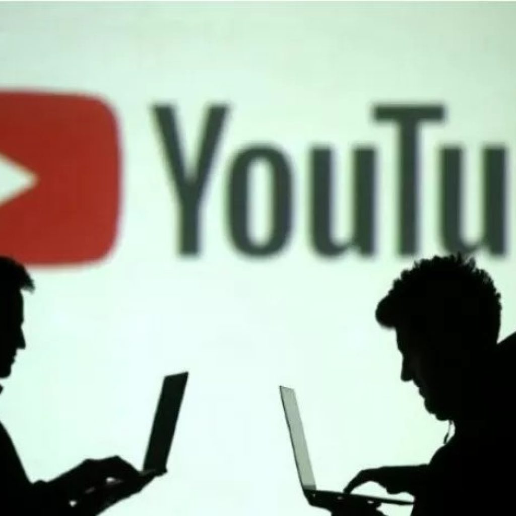Ilustrasi mengakses YouTube.