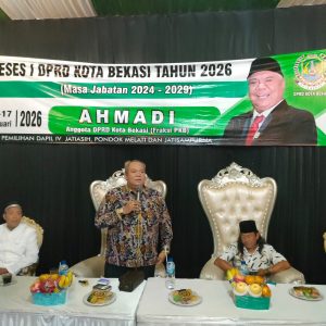 Ahmadi Madong, Anggota DPRD Kota Bekasi. Ahmadi Madong, Anggota DPRD Kota Bekasi.