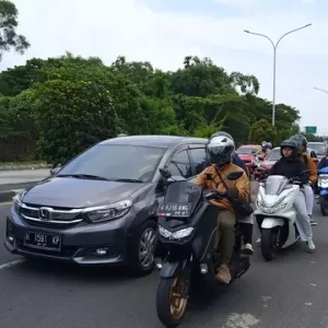Arus Balik dari Karawang.