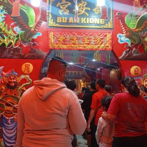 Malam Cap Go Meh di Klenteng Bu An Kiong