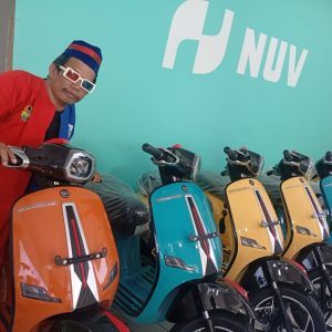 Bang Pede Promosikan Toko Eos Pekayon.