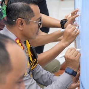 Kapolres Metro Bekasi Komisaris Besar Pol. Andi Oddang Riuh Hutomo.