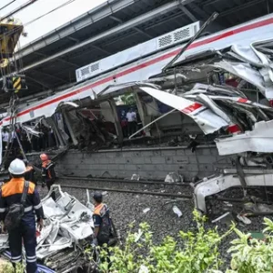 Kecelakaan Kereta Api di Stasiun Bekasi Timur.